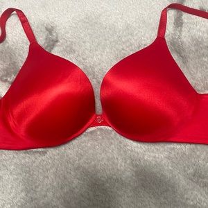 Victorious secret red push up bra 32b